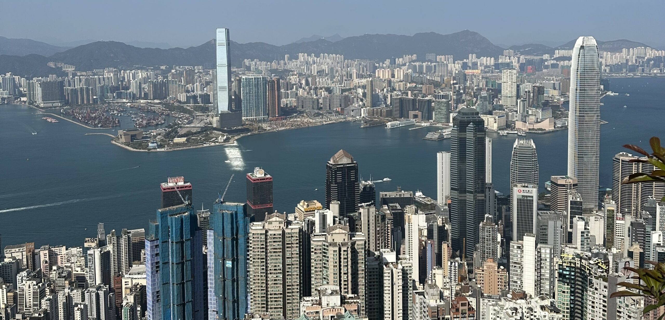 The Peak Hiking: Views, Connections, Wellness